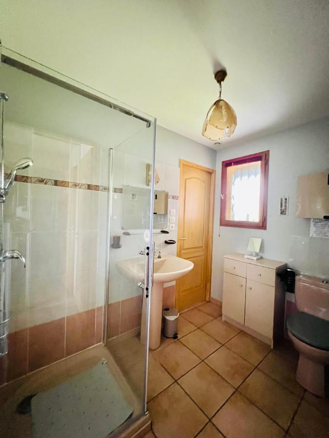 Gite Les Garbails Le Barp Exterior photo